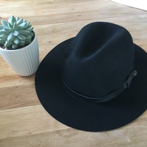H&M Black Adventure Hipster Hat (Lg)
